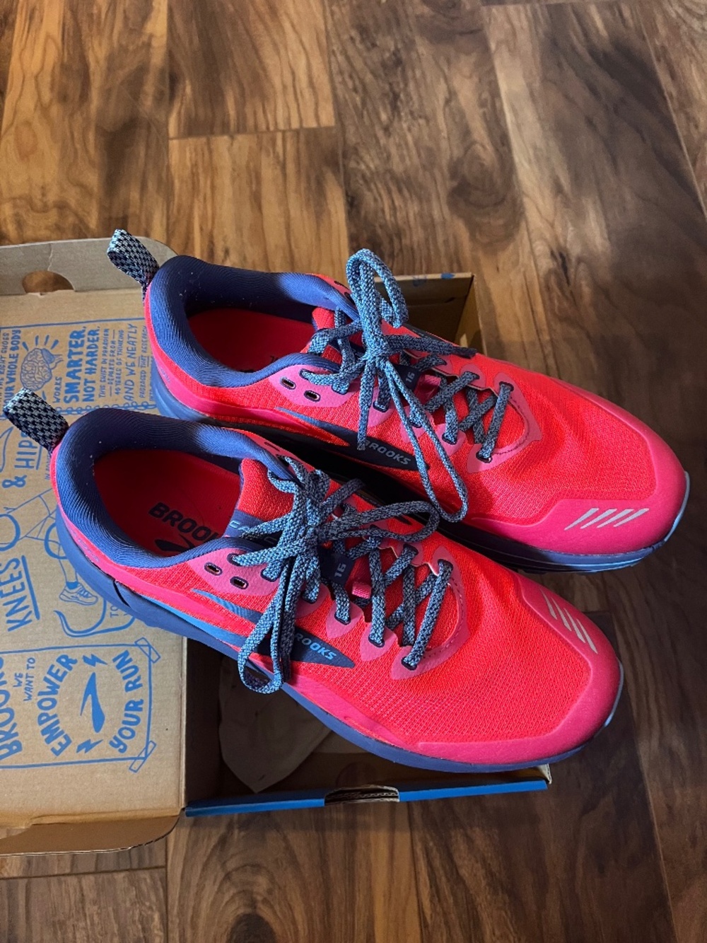 Brooks Cascadia 16 Women’s Trail Running Shoes Pink/Blue Size 10.5 B with Box